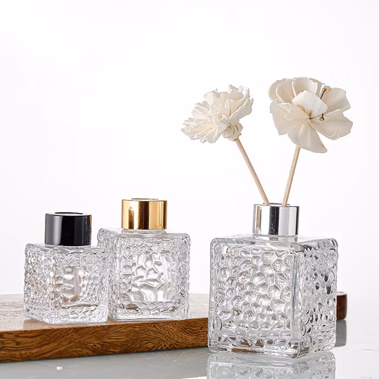Wholesale Custom 50ml Glass Bottle Fragrance Air Freshener Bathroom Hotel Dried Flower Reed Diffuser with Stick